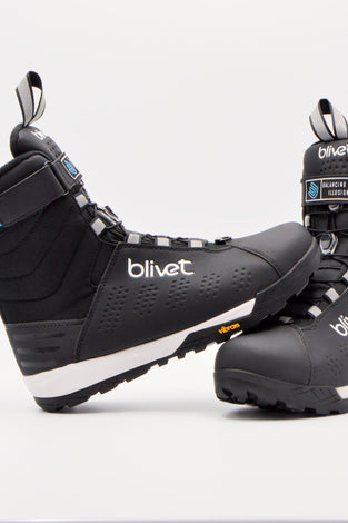BLIVET QUILO BOOTS GEN. 3 (CLIPLESS PEDALS) (W-23) - Blivet Sports